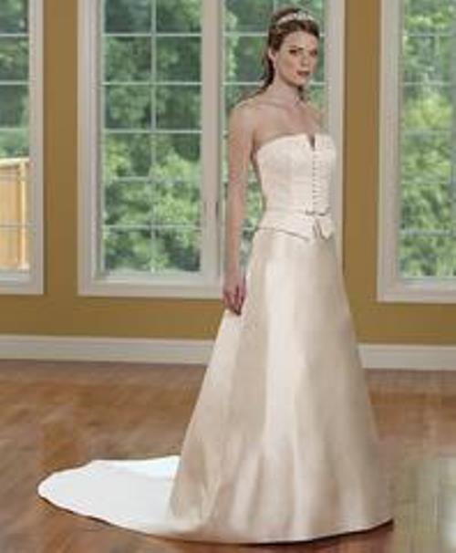 Ivory bridal gown best sale